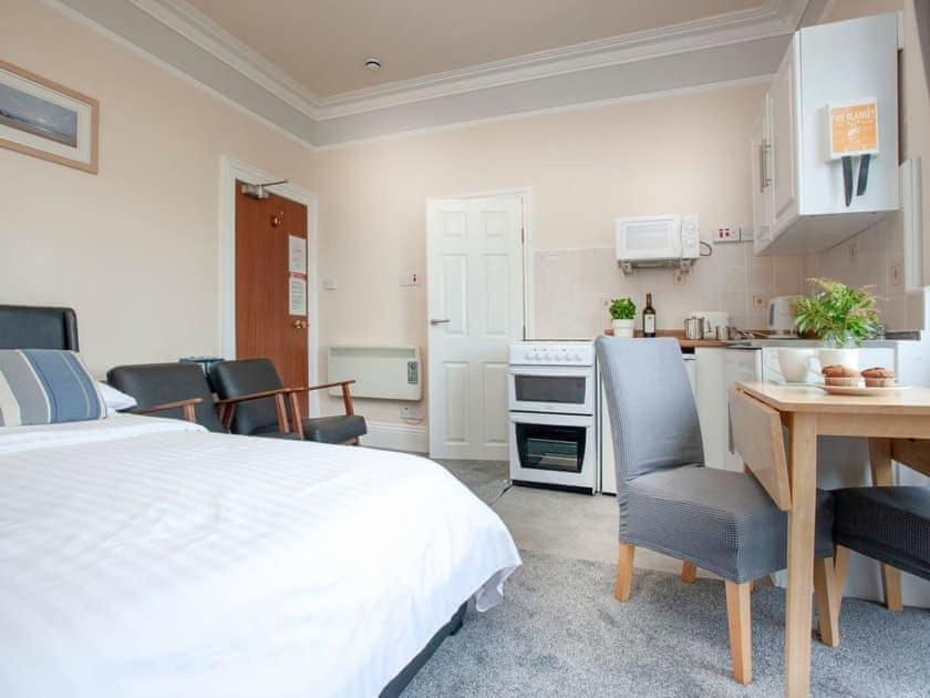 Bedford Holiday Apartments بيغْنْتون المظهر الخارجي الصورة